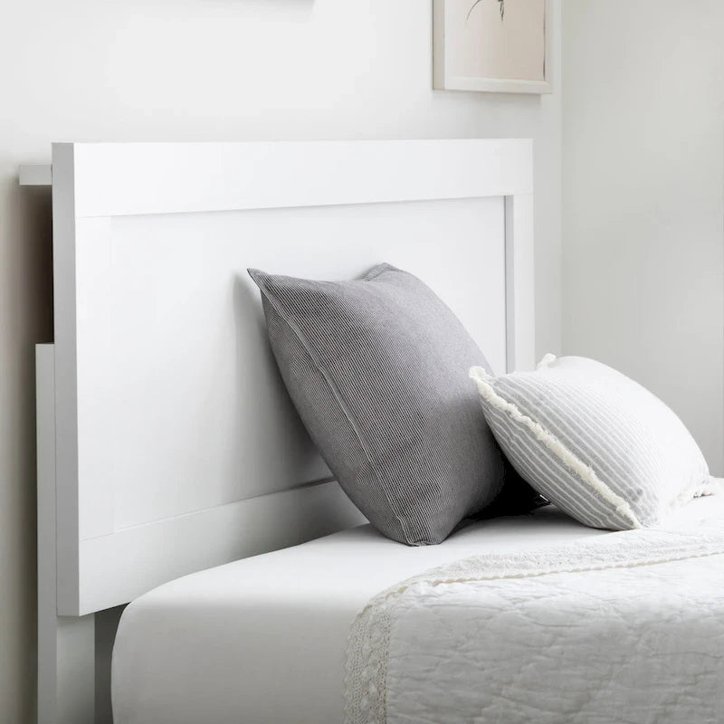 Brookside Leah Classic Wood Platform Bed