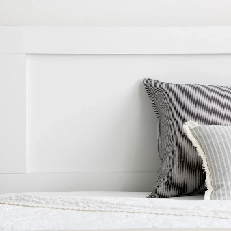 Brookside Leah Classic Wood Platform Bed